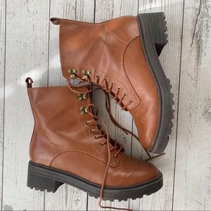 Brown lace up boots 7